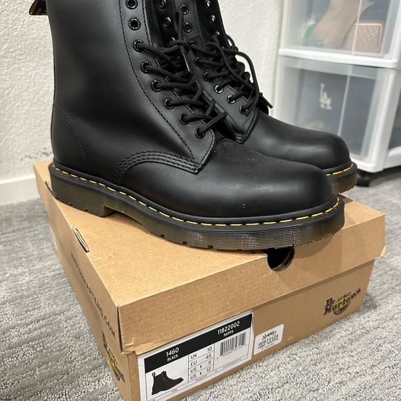 Doc Martins - Picture 2 of 3